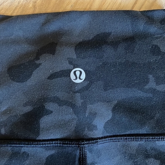 Lululemon Wunder Under High-Rise Tights - Heritage 365 Camo Deep Coal - Size 12 - Picture 5 of 8